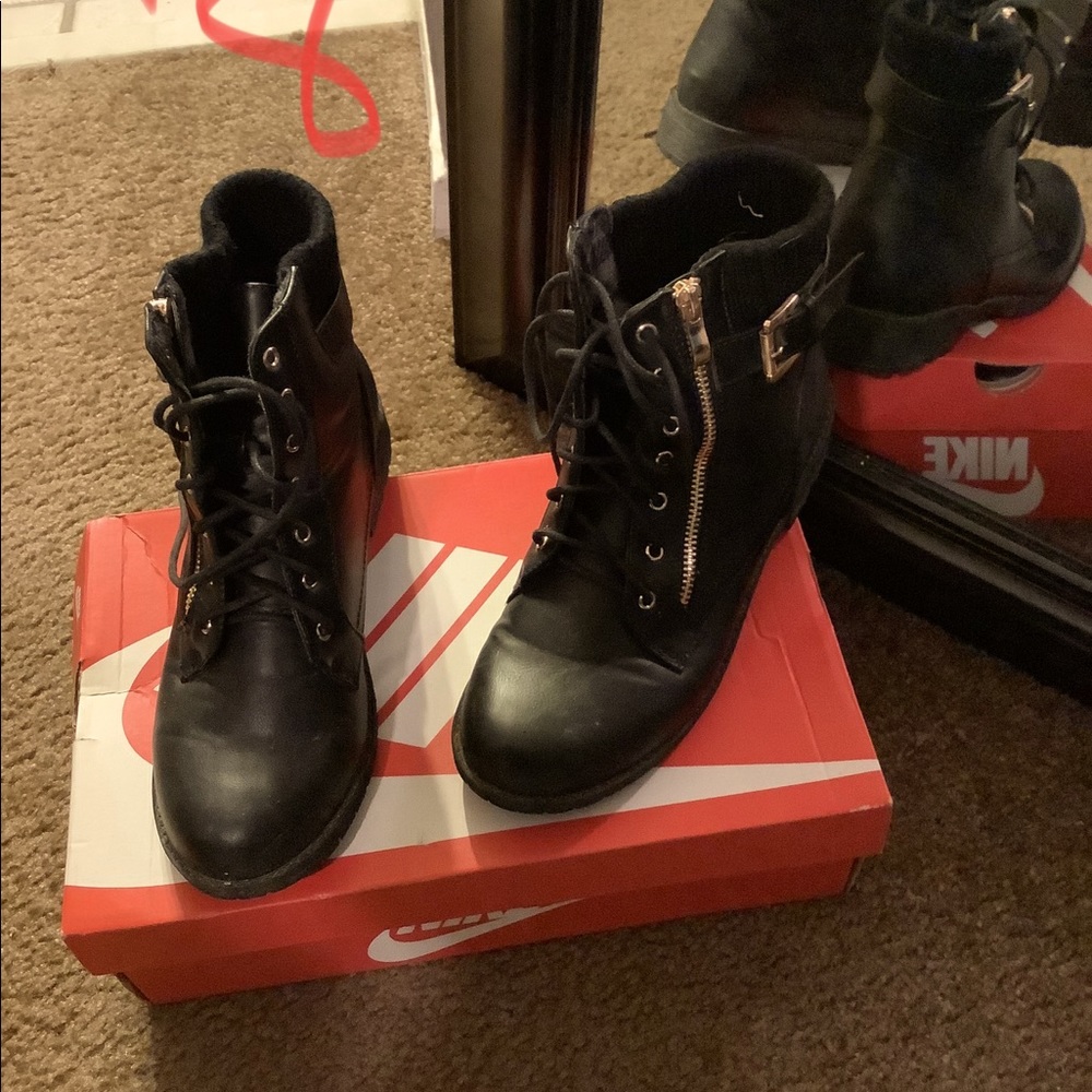 Woman boots